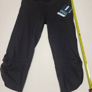 DSG Kids Black Capri Leggings New Size Med 10-12
